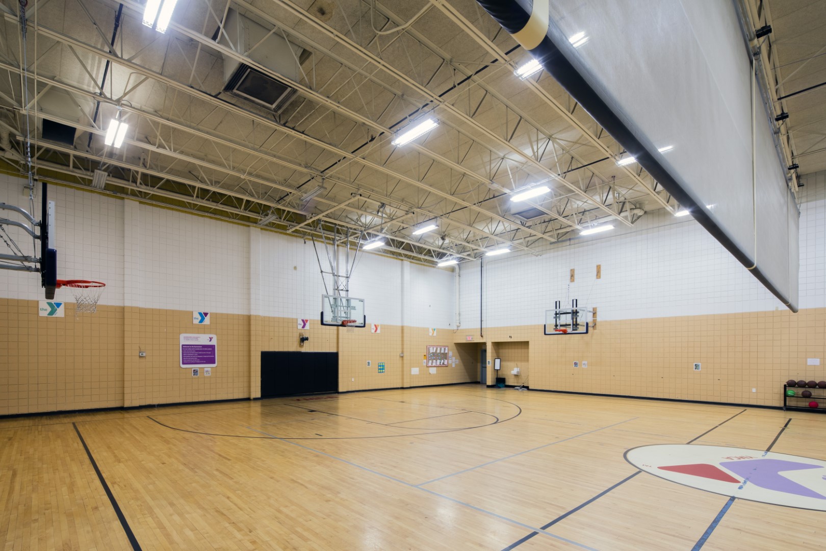 YMCA Louisville Chestnut Street branch basketball court YMCA Louisville Chestnut Street branch basketball court