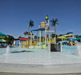 YMCA Louisville Calypso Cove Waterpark interactive play structure