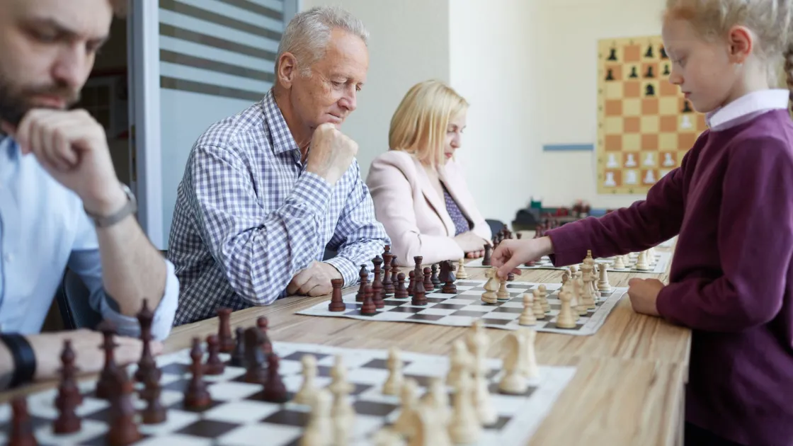 Wednesday Night Chess - FREE!! Every Wednesday, 30 - 60 people gather to play  chess for fun! All ages and experience levels welcome! : r/Louisville