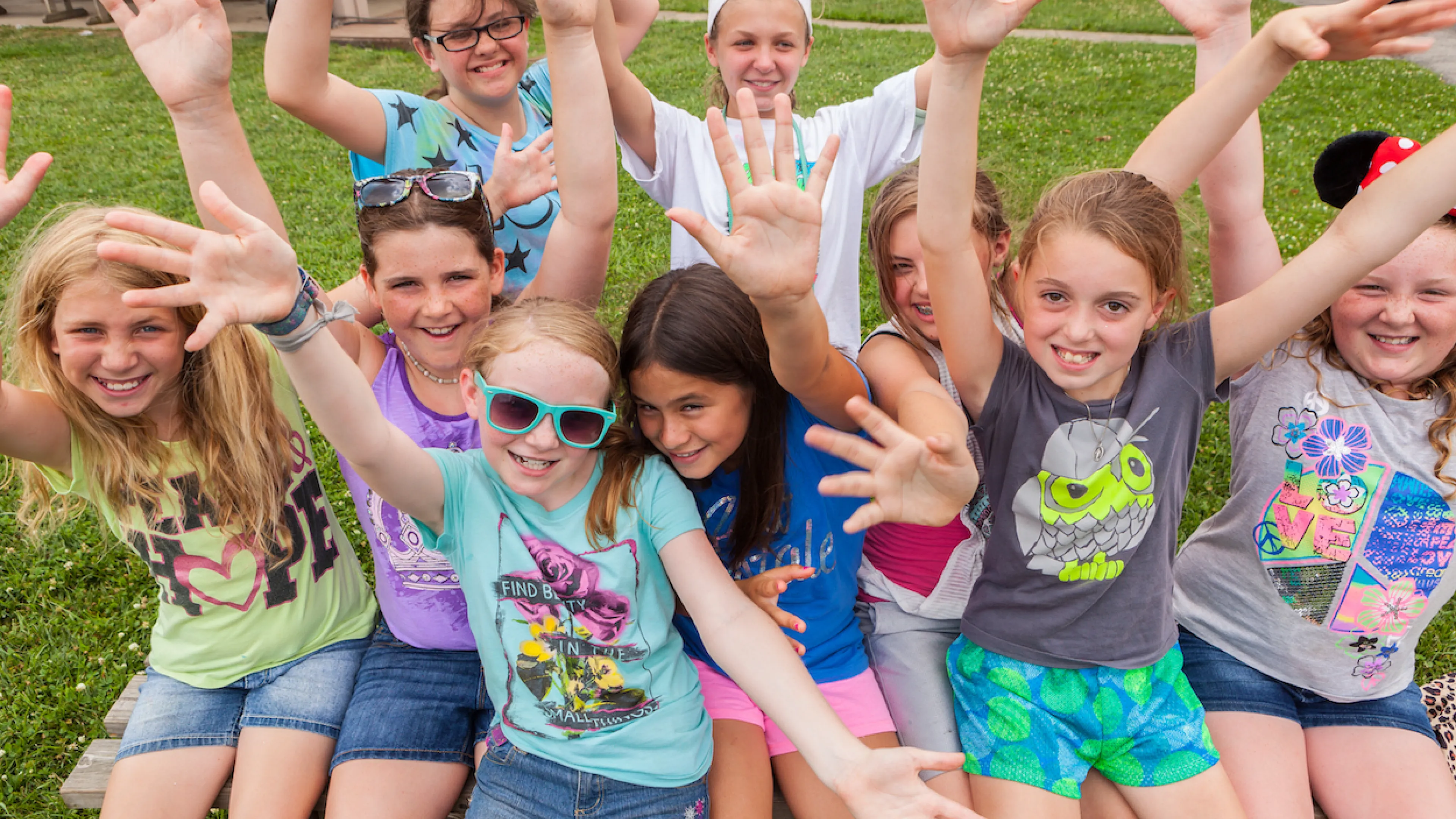 Kids posing for a picture together