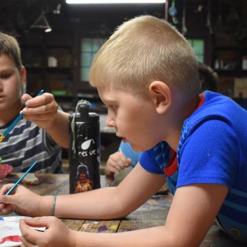 Campers doing crafts at YMCA Camp Piomingo Campers doing crafts at YMCA Camp Piomingo